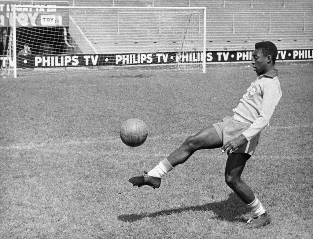 Pelé và những khoảnh khắc đáng nhớ tại São Paulo FC