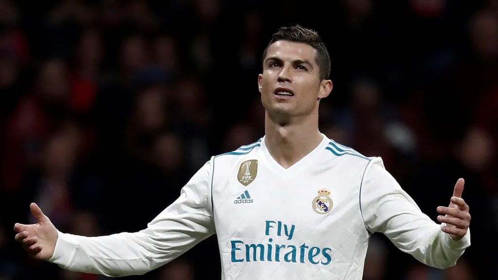 Top cầu thủ ghi bàn bằng đầu nhiều nhất - Cristiano Ronaldo