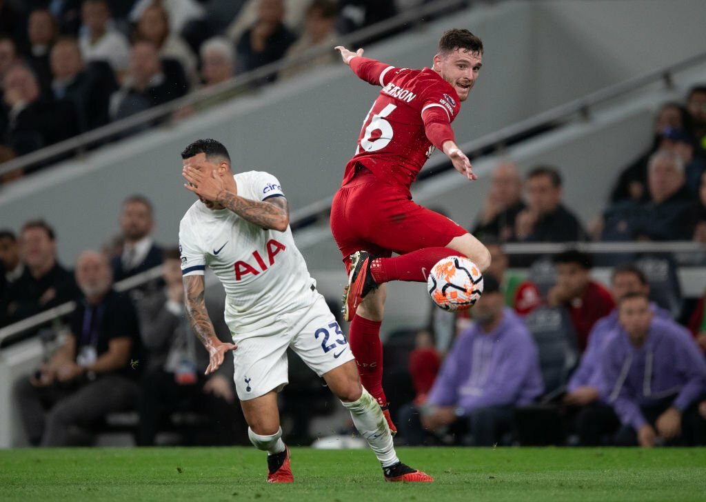 Liverpool trong lần đụng độ Tottenham Hotspur ở Ngoại hạng Anh